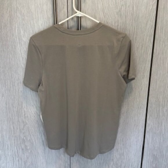 Lululemon Love Curved-Hem Crewneck T-Shirt in Riverstone, Size 6 - Picture 4 of 9